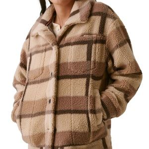 Bass Outdoor Women's Size s brown Plaid Button Up Boyfriend Shacket